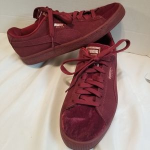 Puma women's size 8 sneakers